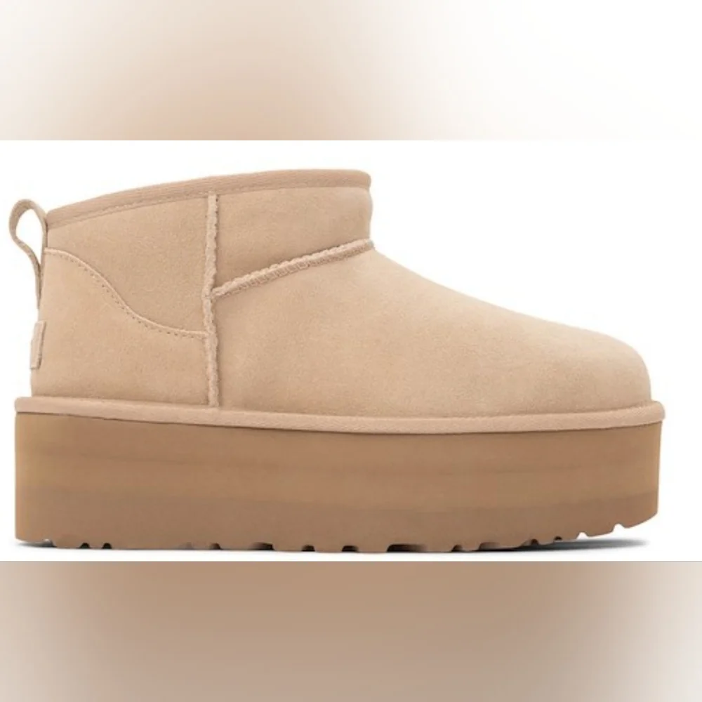 UGG Classic Ultra Mini Platform Sand Boots Size 9 Used Like New